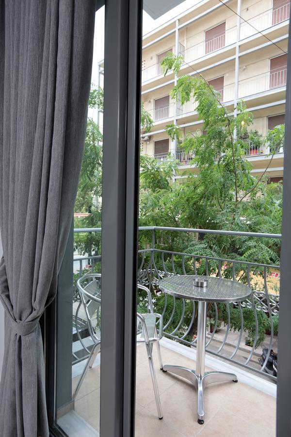 Meni Apartments Atenas Exterior foto